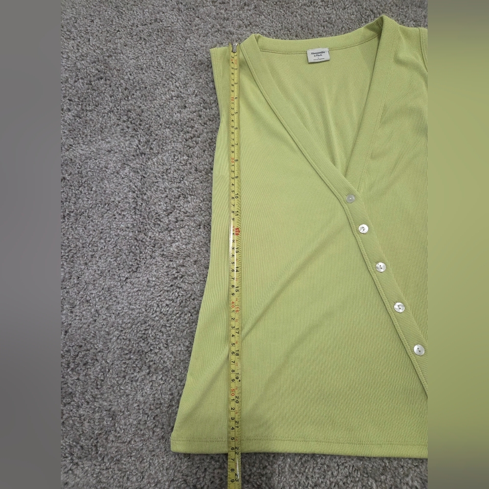 Button Tank - Picture 8 of 13
